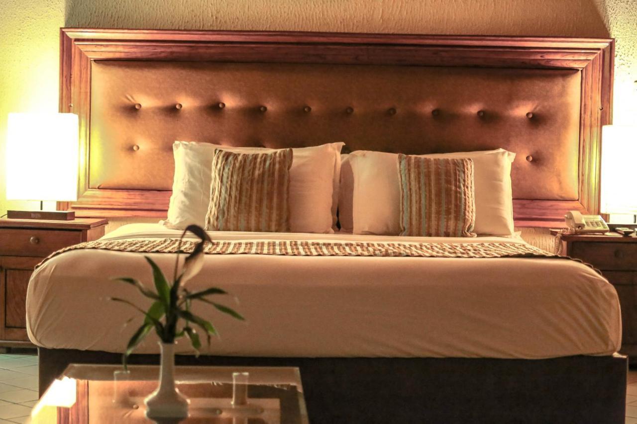 Fini Hotel Bobende Limbe Kültér fotó