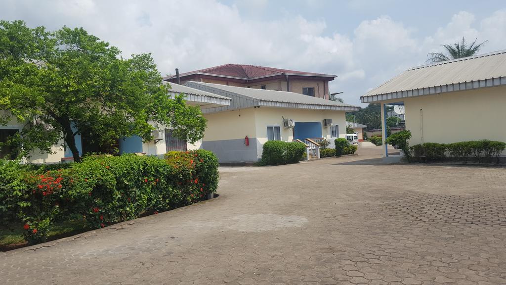 Fini Hotel Bobende Limbe Kültér fotó